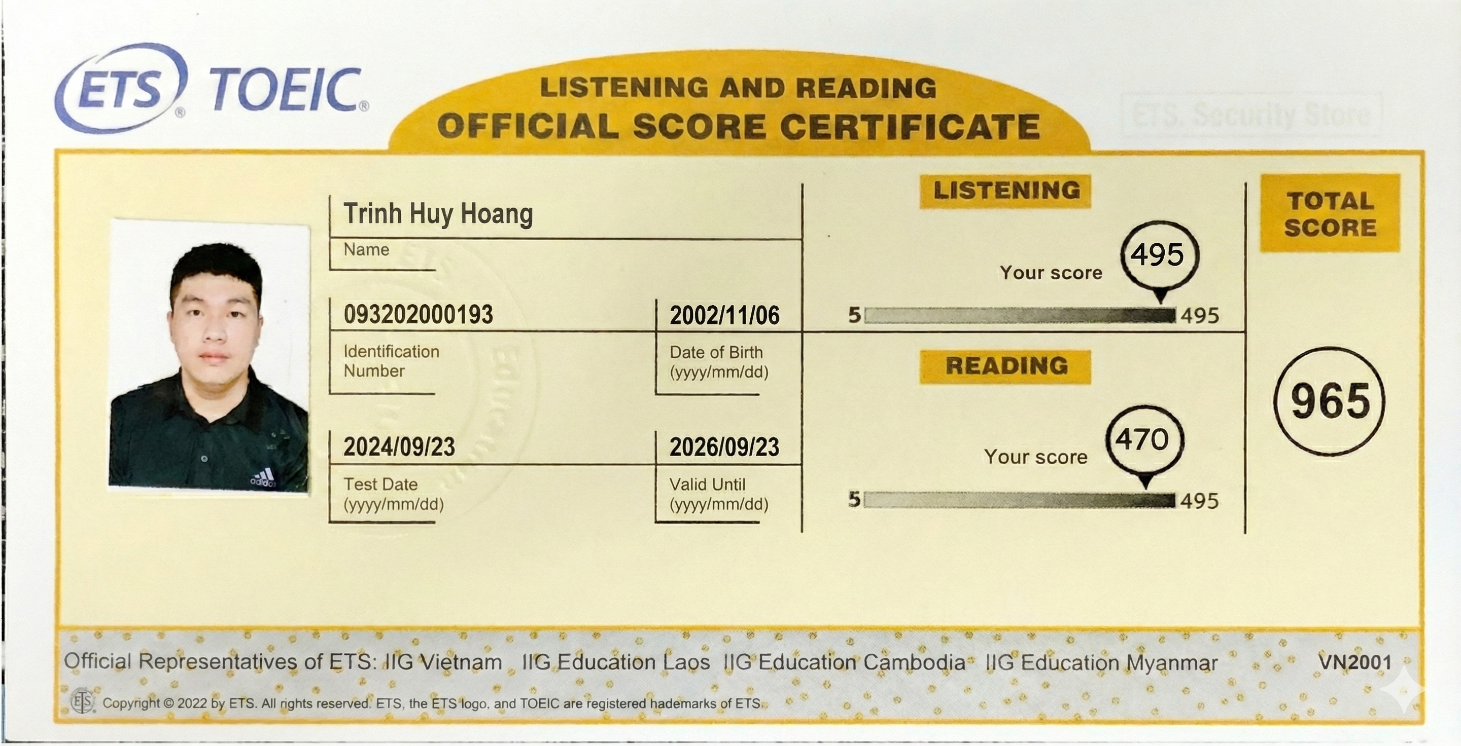 Huy Hoàng nhận kết quả TOEIC mục tiêu